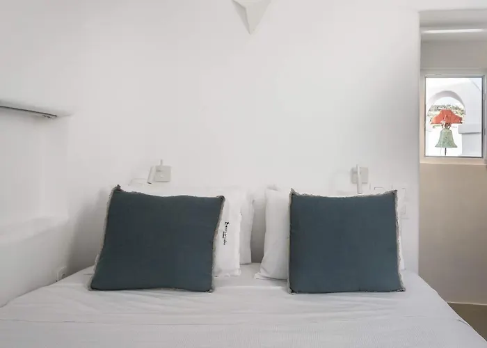 Roofs Of Chora (adults Only) فيلة *